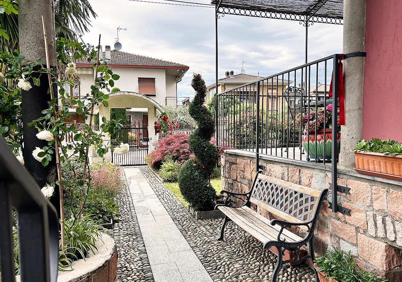 Appartement La Mansardina à Venegono Superiore Extérieur photo