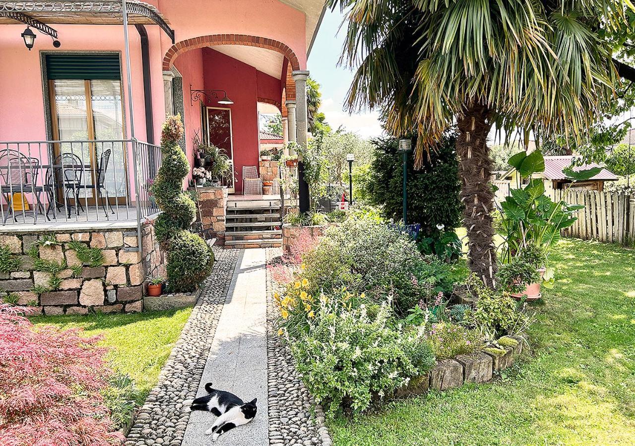 Appartement La Mansardina à Venegono Superiore Extérieur photo